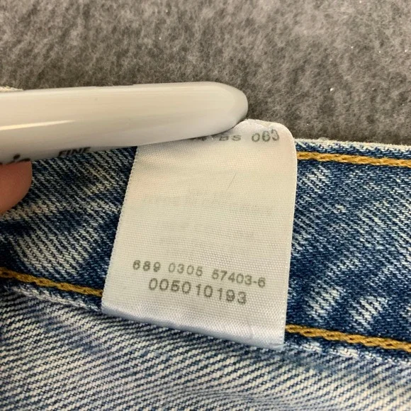 Vintage Levis 501 Jeans Mens 38x34 Blue Denim Western Button Fly Whisker Y2K - Picture 5 of 11